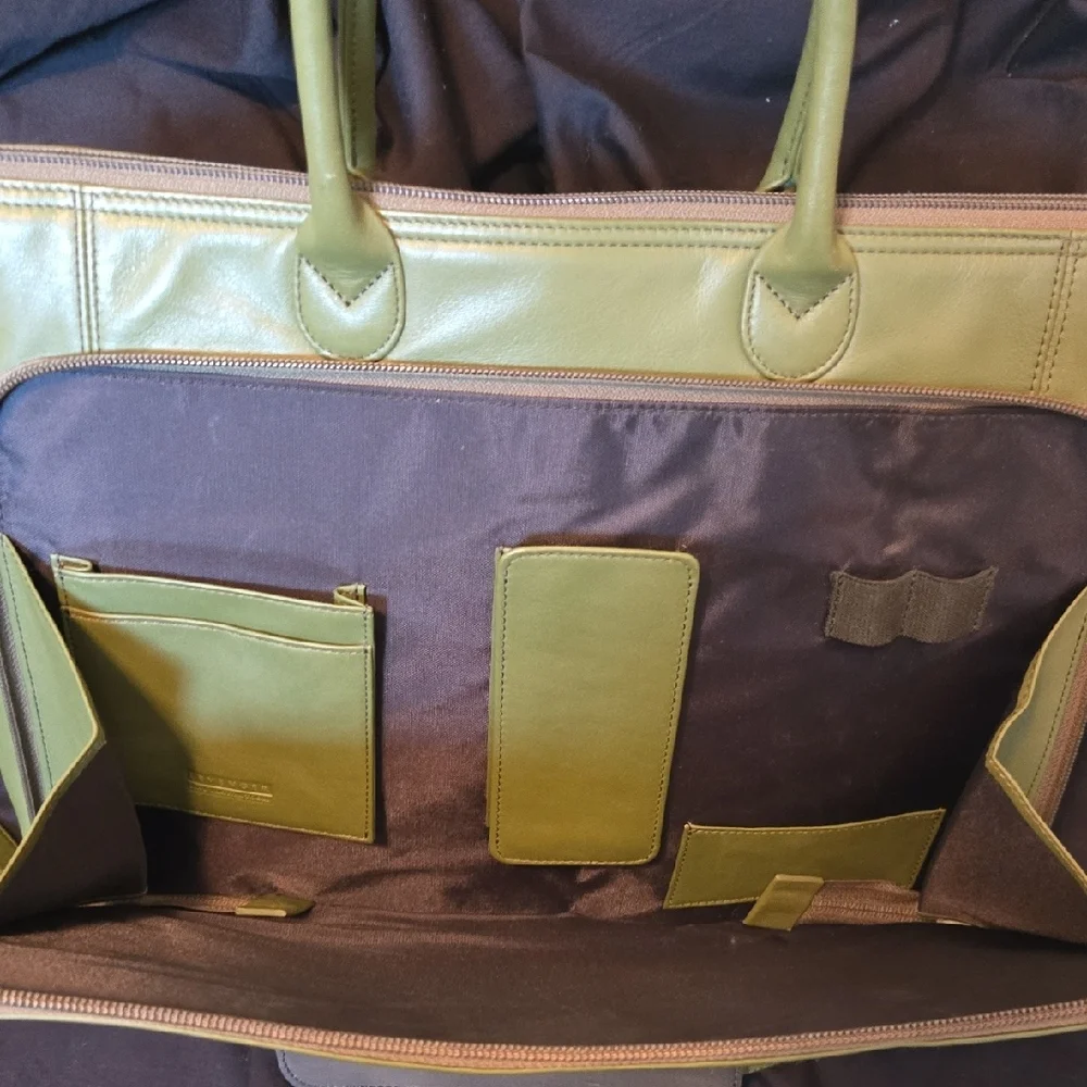 Levenger Olive Leather Laptop Briefcase in Green